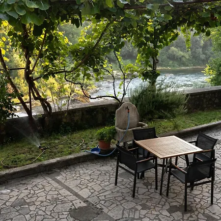 Old Town Oasis * 莫斯塔尔