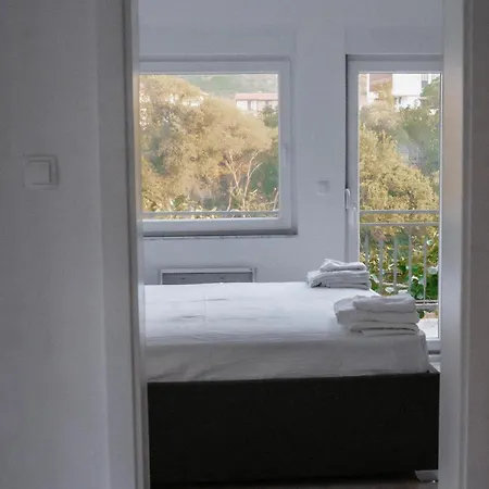 Old Town Oasis Apartament